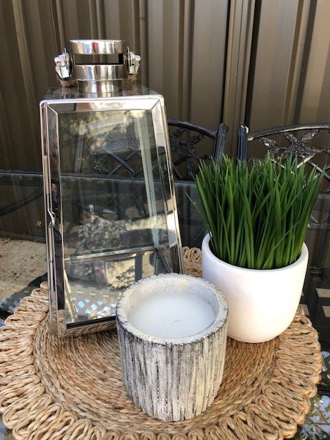 outdoor setting table display